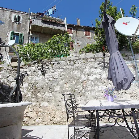 شقة Atemberaubendes Altstadtapartment Mit Privater Terasse, Aussendusche - Nur 500 Meter Zum *