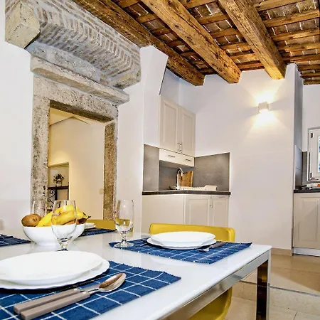 شقة Atemberaubendes Altstadtapartment Mit Privater Terasse, Aussendusche - Nur 500 Meter Zum *